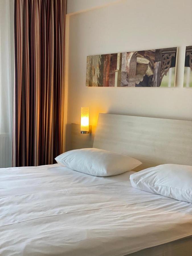 The Gerald'S Hotel Rădăuţi エクステリア 写真
