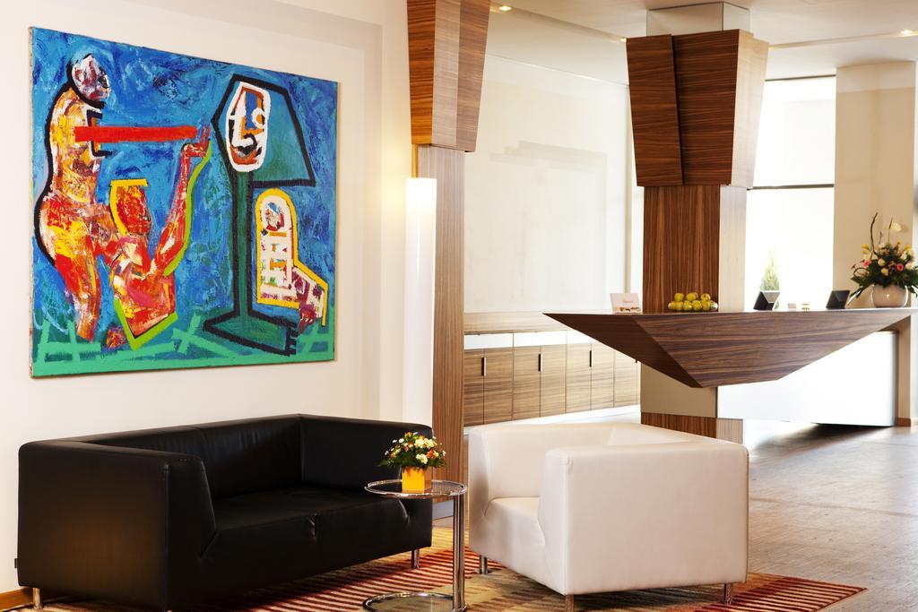 The Gerald'S Hotel Rădăuţi エクステリア 写真